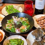 在日落的余晖中，来三里屯品味新中式美食！
