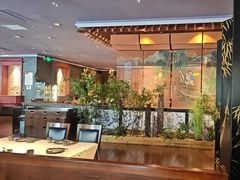 -八府香鸭·啫啫煲(华山路店)