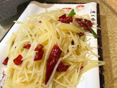 -鲁小三·大骨自助(金山总店)