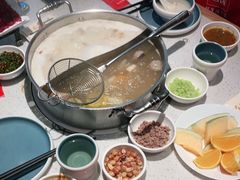 -左庭右院鲜牛肉火锅(环球港店)