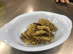 炸鱼皮-榮泰米粉湯(Left Shop)