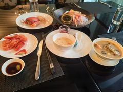 -圣丰索菲特·2 On 988 Café 自助餐厅