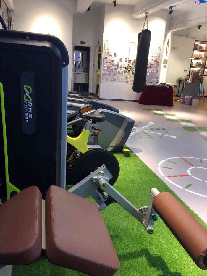 原动力私教健身中心(蔡塘广场店)-"位置:蔡塘广场背后,刚开始去不熟不