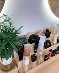 点击看大图 -宥莉·ULLY 痘敏肌•科技皮肤管理中心