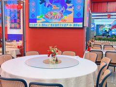 -刘姐啤酒鱼民族演艺餐厅(西街总店)