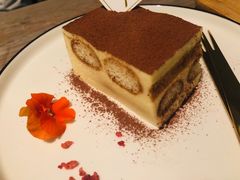 -84那年咖啡馆(李沧万达店)