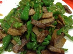 湖南小炒肉-华英干锅辣鸭头(亚泰大街店)