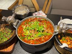 -万重锦·人文川菜馆(骡马市店)