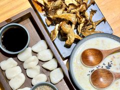 -勺子米线·云南传统小吃市集(四方街店)