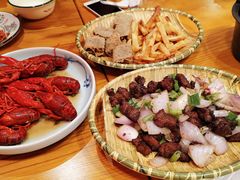 花雕醉龙虾-丁记盐蘸牛肉·新杭菜(河东路店)