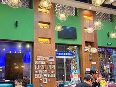 -香巴拉云南餐厅(华莱坞店)