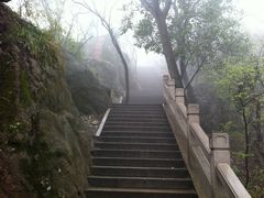 -灵岩山风景区