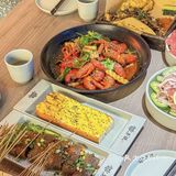 赶紧叫上姐妹来失眠撸串了🍢