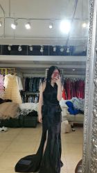 -月月婚纱礼服仓储店(王府井店)