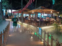 -二荆条·蜀鲜汇城市森林火锅