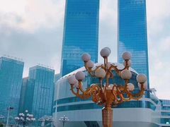 -奈雪的茶(亨特国际广场店)