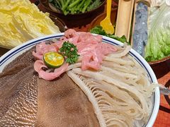 -周小明火锅(黑金冠社区店)