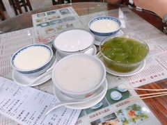 -周大娘牛乳(旧寨古村总店)