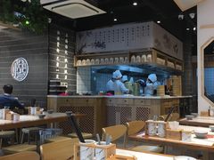 大堂-馋三尺蟹粉小笼(人民广场店)
