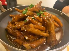 红烧鸡爪-小菜园新徽菜(常州金坛吾悦店)