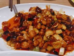 -渝信川菜 · 川味家常菜(财富购物中心店)