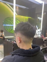 -不迫先生专业男士剪发