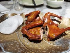 蝴蝶里招牌乳鸽-蝴蝶里·粤菜·点心(龙湖天街&滨江店)