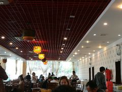 大堂-九尺赵老四鲜鹅肠火锅