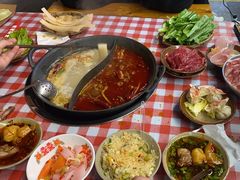 -赵美丽·重庆社区火锅·直营店(火车东站·中豪国际店)