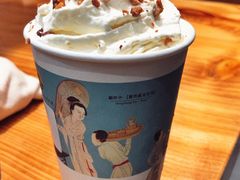 幽兰拿铁-茶颜悦色(嘉顿一楼吉时赏味游园会店)