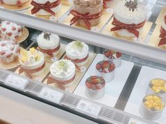 -花花卷卷·鲜食蛋糕(静安久光百货店)
