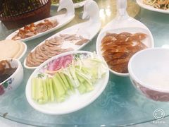 -六和聚传统烤鸭.天津菜(和平店)
