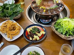-岳记兴隆·青城腊排铜火锅(融创店)