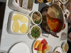 -小茉庐和牛自助火锅(龙湖万达店)