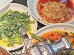 -万重锦·人文川菜馆(骡马市店)