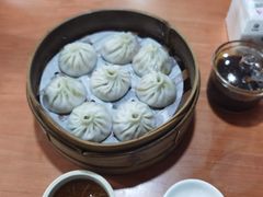 -莱莱小笼·乔艾