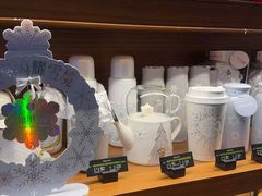 -星巴克(杭州临平银泰城B1店)