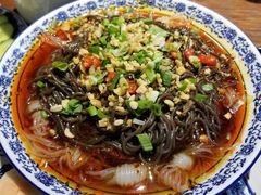 川味蕨根粉-快乐老家三鲜饺子东北菜(南六中路店)