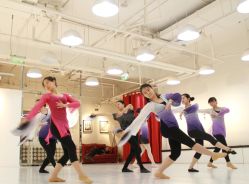 -柏姿舞蹈工作室