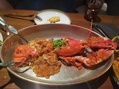 -The ROOF (通盈中心店)