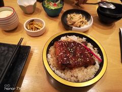 双层鳗鱼饭-沼津港渔市(宏伊国际广场店)