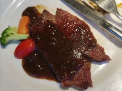 -吉布鲁牛排海鲜自助(假日国际店)