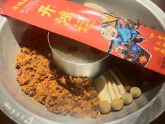 -谭鸭血老火锅(龙湖宝山天街店)