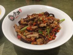 鲜红椒炒熏大肠-小姨家常菜(昭萍东路店)