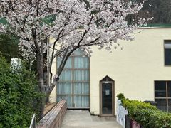 -UNI UNI(环亚凯瑟琳店)