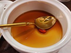 焦糖豆腐花-海派悦庭·海胆烧麦·新融合菜(凯德广场店)