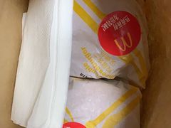 -麦当劳(展览路店)