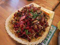 香辣花甲-临界音乐酒馆·小龙虾·江湖菜(华熙LIVE·鱼洞店)
