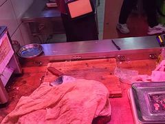 现割鲜猪肉-猪肉摊地摊火锅(陕西路店)