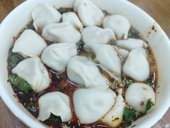 酸汤牛肉水饺-回坊马二饺子馆